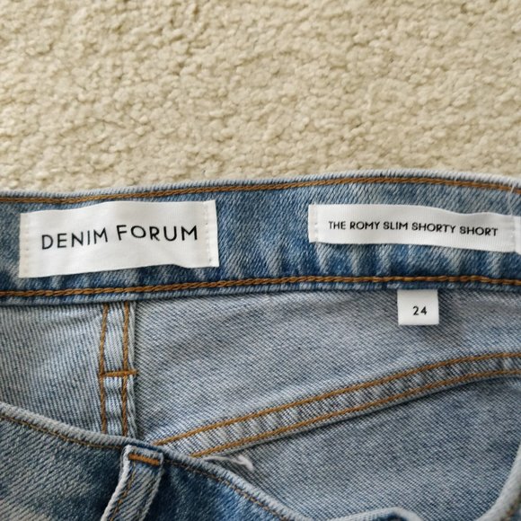 Aritzia denim shorts - Picture 2 of 3